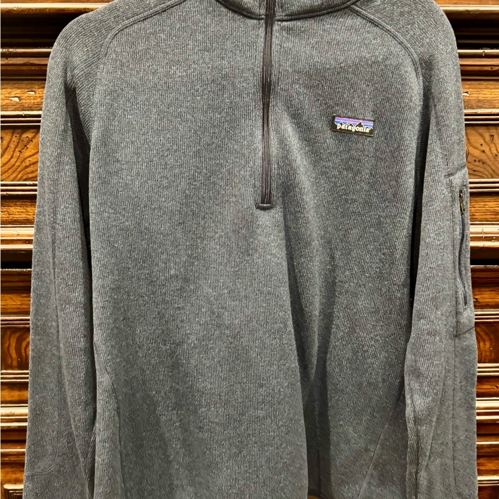 Patagonia Navy Women’s 1/4 Zip Pullover